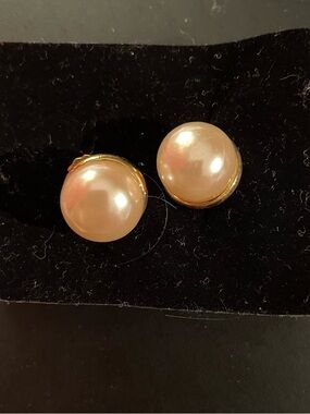 Avon Gold-Tone Cream Pearl Button Earrings - New in Box